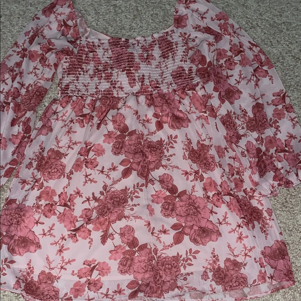 Pink Lily Floral Pink and White SweetHeart Neckline Woven Dress - Picture 6 of 6